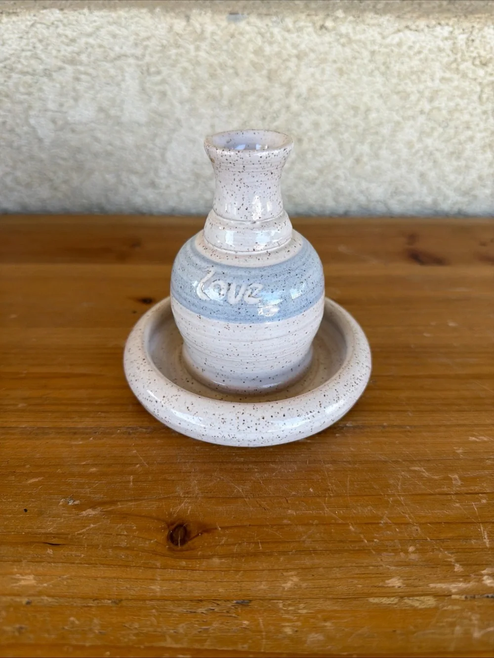 Handmade Speckled Ceramic Vase with Tray - Cream and Light Blue